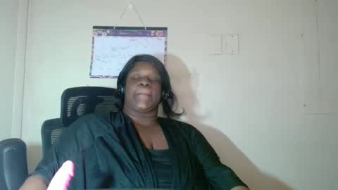 robertswhitney52 online show from January 12, 2026, 7:35 am