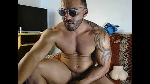 Snapshot of robertuxx chatting on January 13, 2025, 6:59 pm BRAZILIAN BOY online show from January 13, 2025, 6:59 pm