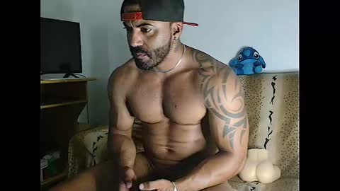 Snapshot of robertuxx chatting on January 23, 2025, 2:07 pm BRAZILIAN BOY online show from January 23, 2025, 2:07 pm