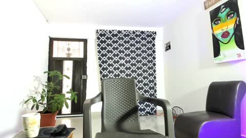 roberx_12 online show from December 15, 2024, 4:26 pm