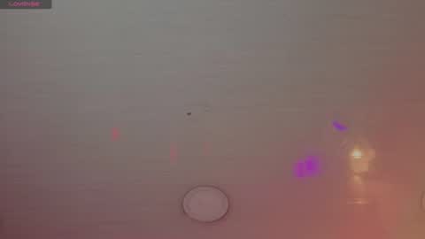 robin_bennett_ online show from July 8, 2026, 12:42 pm