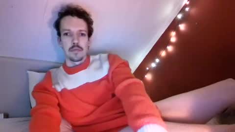 Robin online show from December 29, 2024, 3:03 pm