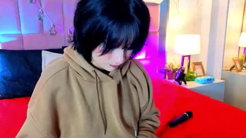 robin D online show from May 18, 2026, 1:39 pm