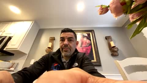 Snapshot of roblatino12 chatting on February 23, 2025, 1:10 pm roblatino12 online show from February 23, 2025, 1:10 pm