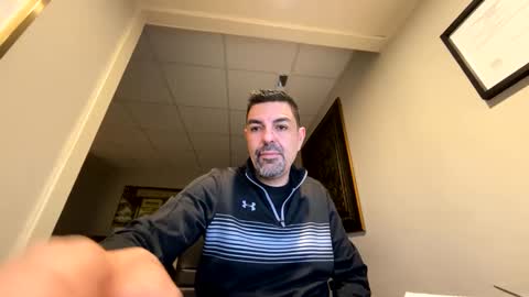 Snapshot of roblatino12 chatting on February 24, 2025, 11:19 pm roblatino12 online show from February 24, 2025, 11:19 pm