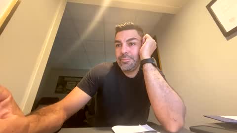 Snapshot of roblatino12 chatting on March 8, 2025, 4:06 pm roblatino12 online show from March 8, 2025, 4:06 pm