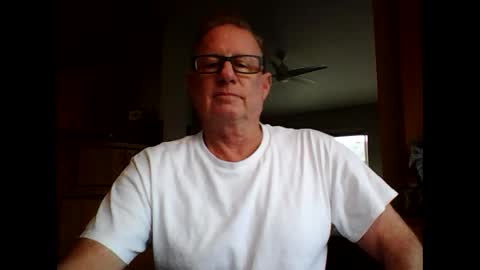 robo0000 online show from November 3, 2025, 9:27 pm