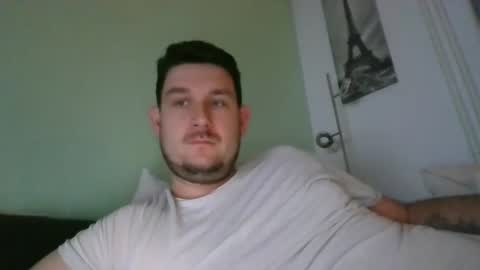 Robin online show from December 28, 2024, 10:44 pm