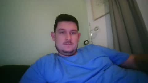 Robin online show from September 21, 2025, 8:43 pm