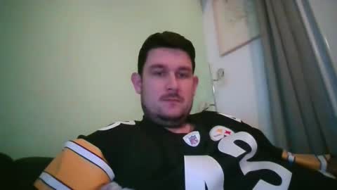 Robin online show from November 16, 2025, 10:15 pm