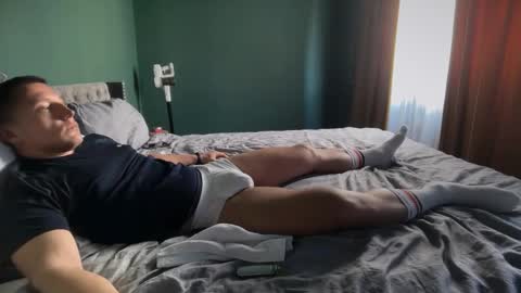 rocco755069 online show from April 1, 2026, 1:52 pm