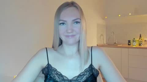 Snapshot of rock__baby chatting on January 11, 2026, 1:32 am rock__baby online show from January 11, 2026, 1:32 am