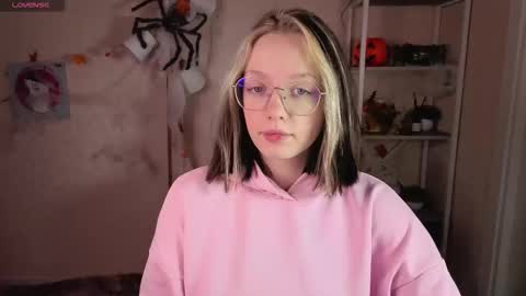 Rockett online show from November 11, 2025, 1:05 am