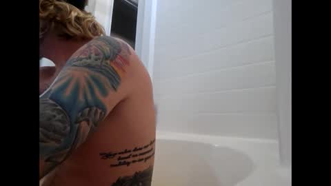 rockhardsurfers online show from January 1, 2025, 2:09 pm