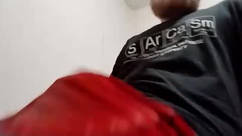 Snapshot of rockinchell chatting on April 3, 2026, 10:52 pm rockinchell online show from April 3, 2026, 10:52 pm