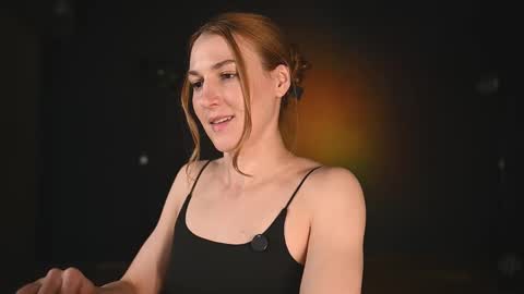 Snapshot of rocknrose chatting on February 10, 2026, 10:25 pm RocknRose online show from February 10, 2026, 10:25 pm