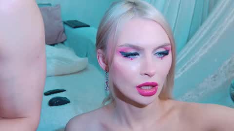 Snapshot of rockstarsgames chatting on March 31, 2026, 7:53 am Lina and Den online show from March 31, 2026, 7:53 am