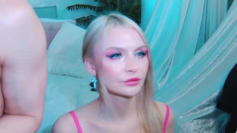 Snapshot of rockstarsgames chatting on April 10, 2026, 7:35 am Lina and Den online show from April 10, 2026, 7:35 am