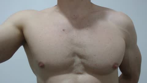 Snapshot of rocky_muscle chatting on January 18, 2026, 10:24 pm rocky muscle online show from January 18, 2026, 10:24 pm