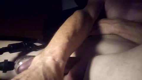 Snapshot of rod77knee chatting on February 22, 2026, 8:18 pm rod77knee online show from February 22, 2026, 8:18 pm