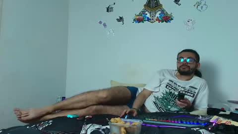 rodri_white online show from May 26, 2026, 3:35 am