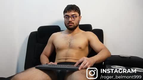 Snapshot of roger_belmont chatting on January 7, 2026, 10:34 pm Roger Belmont online show from January 7, 2026, 10:34 pm