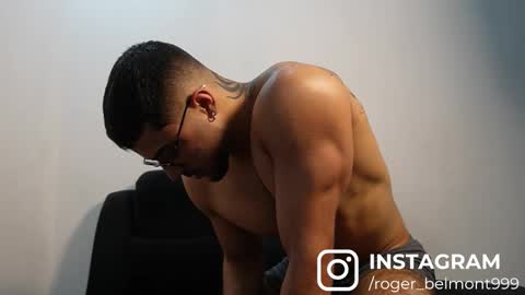 Snapshot of roger_belmont chatting on January 10, 2026, 5:09 am Roger Belmont online show from January 10, 2026, 5:09 am