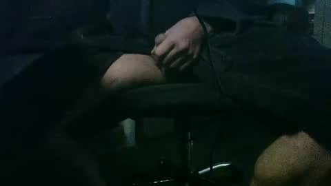 Snapshot of roger_peter chatting on February 9, 2025, 9:37 am roger_peter online show from February 9, 2025, 9:37 am