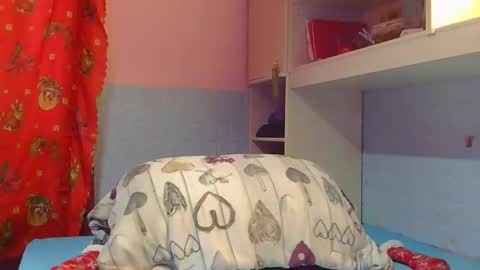 Snapshot of rogobeteilie chatting on December 21, 2025, 11:06 am Banderas online show from December 21, 2025, 11:06 am