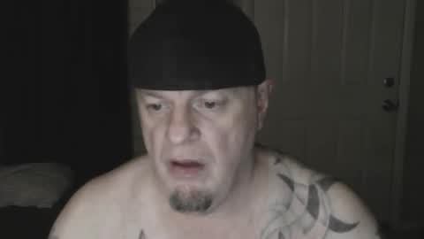 roinaz online show from February 3, 2025, 6:24 am