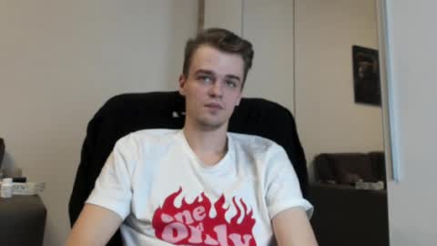 Snapshot of rokko_diamond777 chatting on February 12, 2025, 4:11 pm taylor fox online show from February 12, 2025, 4:11 pm