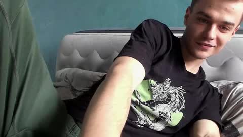 taylor fox online show from October 17, 2025, 10:51 am