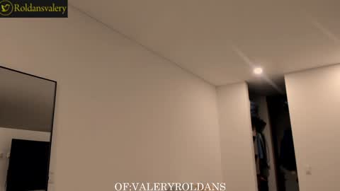 Snapshot of roldansvalery chatting on January 12, 2025, 2:35 am Valery Roldans online show from January 12, 2025, 2:35 am
