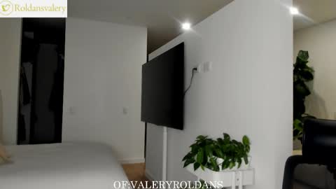 Valery Roldans online show from November 6, 2025, 2:45 am