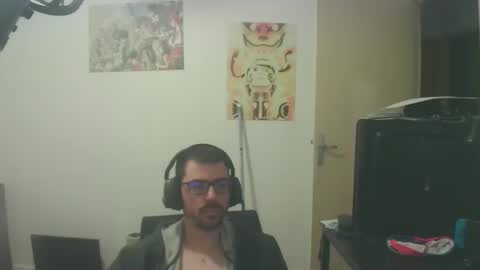 romainb72 online show from March 9, 2025, 11:35 pm