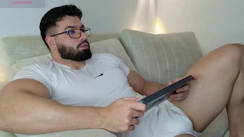 Roman Lux online show from October 20, 2025, 5:52 am