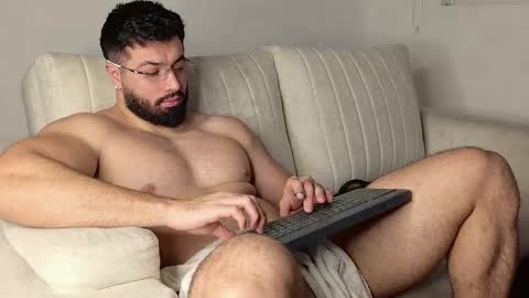 Snapshot of roman_lux chatting on February 11, 2026, 7:02 am Roman Lux online show from February 11, 2026, 7:02 am