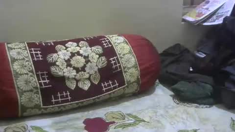 Snapshot of romeo7inch chatting on December 19, 2025, 7:15 am Punith online show from December 19, 2025, 7:15 am