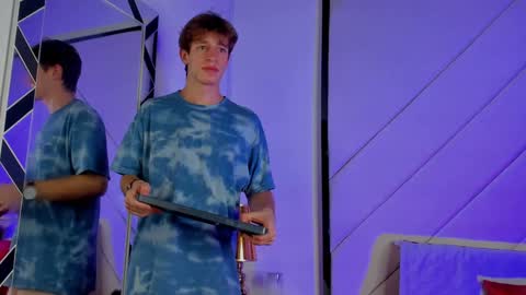 Snapshot of romeo_ricci1 chatting on January 23, 2025, 8:15 am Romeo Ricci online show from January 23, 2025, 8:15 am