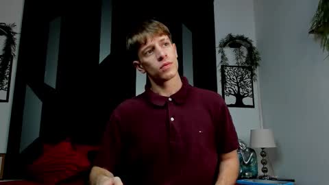 Snapshot of romeo_ricci1 chatting on November 25, 2025, 10:37 am Romeo Ricci online show from November 25, 2025, 10:37 am