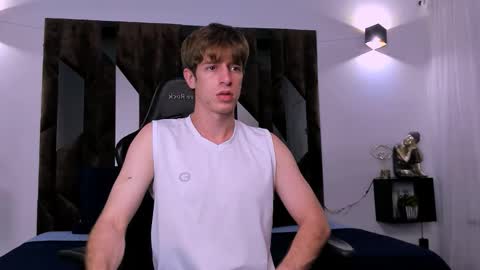 Snapshot of romeo_ricci1 chatting on January 7, 2026, 5:37 pm Romeo Ricci online show from January 7, 2026, 5:37 pm