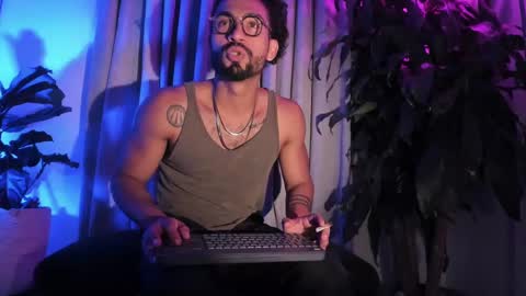 Snapshot of romeocolin_ chatting on September 9, 2025, 4:56 am R O M E O online show from September 9, 2025, 4:56 am