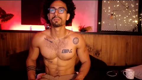 Snapshot of romeocolin_ chatting on February 8, 2026, 5:05 pm R O M E O online show from February 8, 2026, 5:05 pm