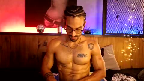 Snapshot of romeocolin_ chatting on February 12, 2026, 6:41 am R O M E O online show from February 12, 2026, 6:41 am