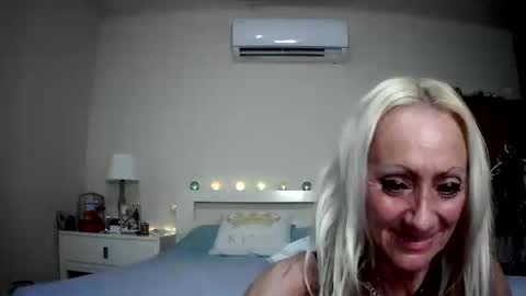 Snapshot of romeodiamond chatting on May 29, 2026, 3:26 am romeodiamond online show from May 29, 2026, 3:26 am