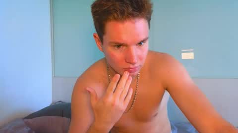 Snapshot of romeosilver chatting on October 20, 2025, 6:36 am Romeo online show from October 20, 2025, 6:36 am