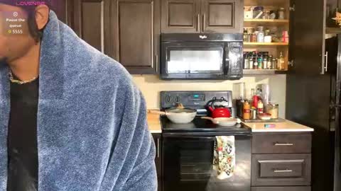 Snapshot of romeotyn chatting on February 19, 2026, 5:53 pm romeotyn online show from February 19, 2026, 5:53 pm