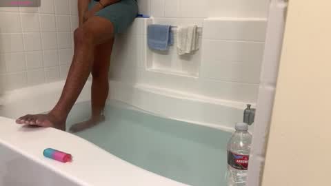 Snapshot of romeotyn chatting on February 21, 2026, 7:48 pm romeotyn online show from February 21, 2026, 7:48 pm