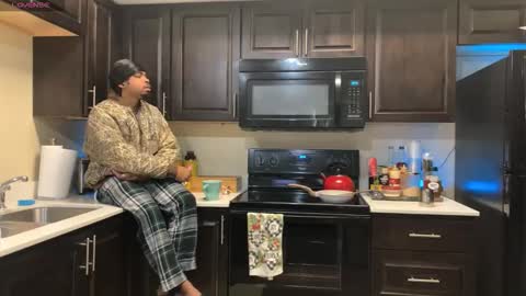 Snapshot of romeotyn chatting on February 26, 2026, 5:45 pm romeotyn online show from February 26, 2026, 5:45 pm