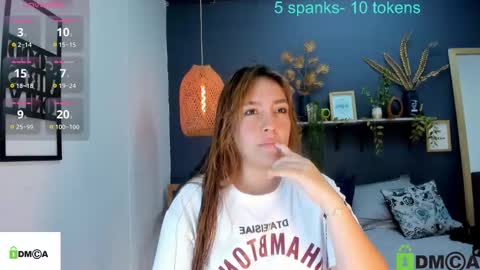 Snapshot of romi01_ chatting on October 17, 2025, 6:10 pm romi online show from October 17, 2025, 6:10 pm